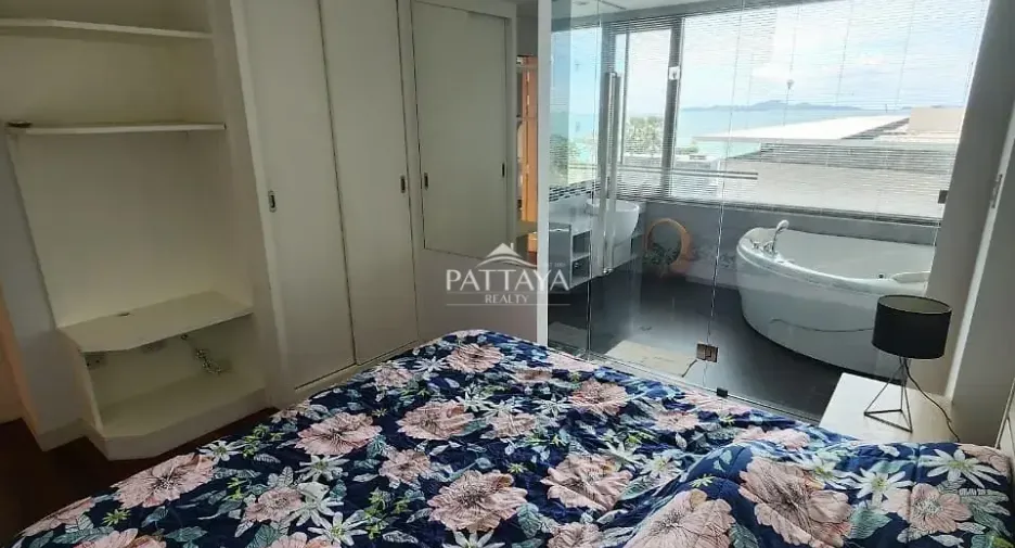 For rent 2 bedrooms condo in Bang Lamung, Chonburi