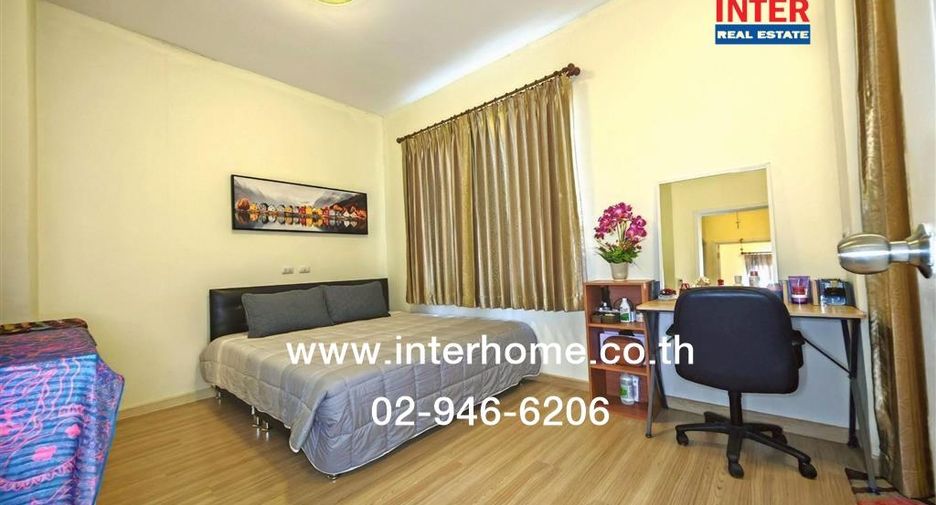 À vendre 3 chambres maison de ville à Mueang Nakhon Pathom, Nakhon Pathom