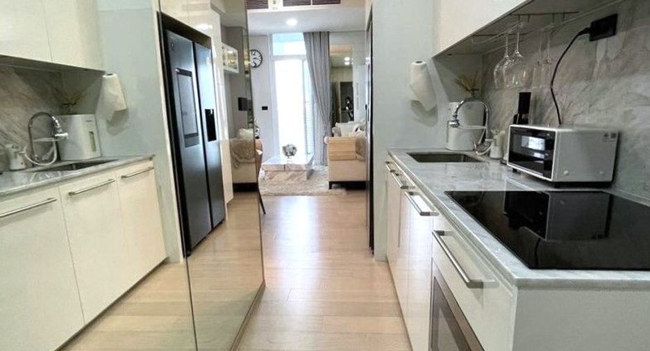 For sale 2 ベッドルーム condo in Khlong Toei, Bangkok