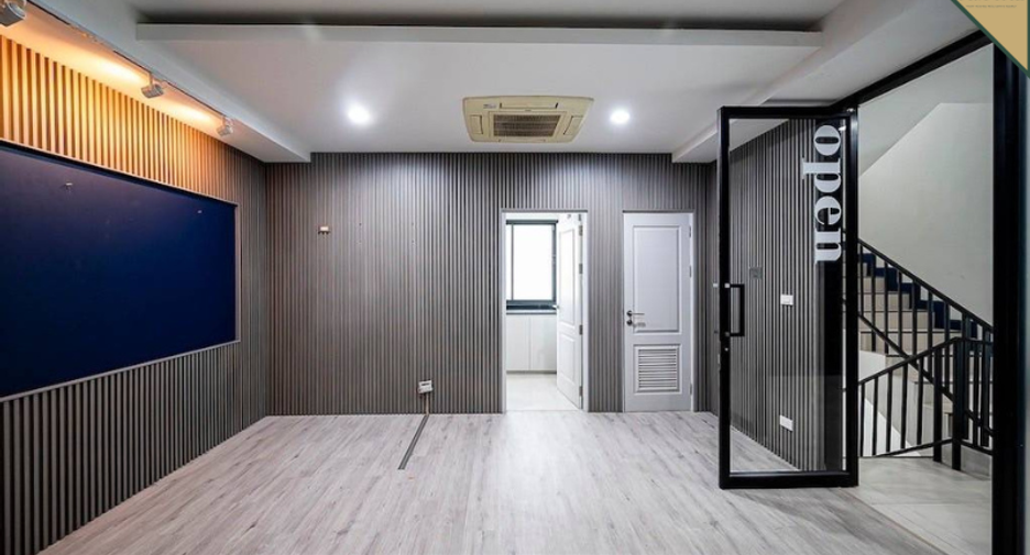 À vendre bureau à Suan Luang, Bangkok