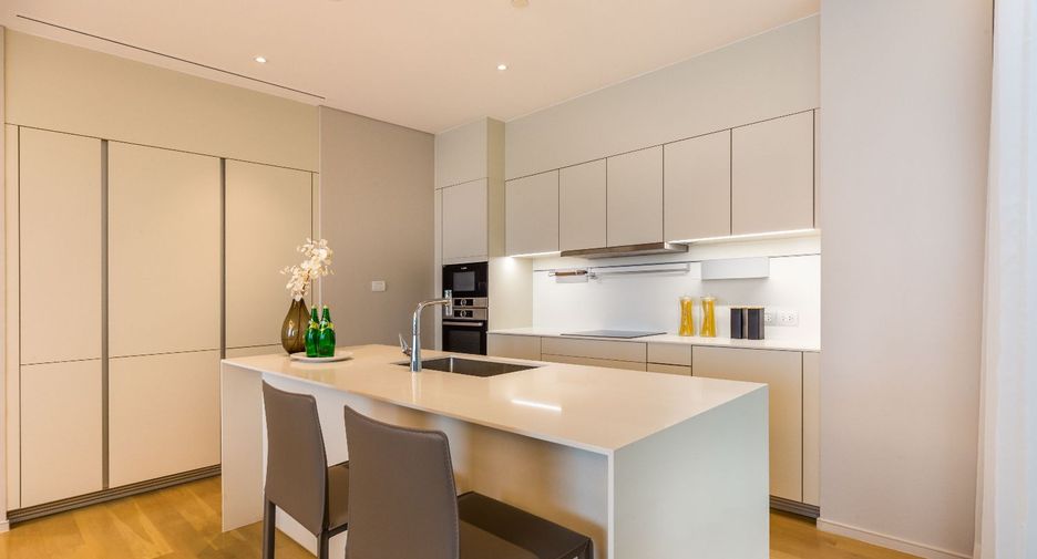For sale 2 bedrooms condo in Pathum Wan, Bangkok
