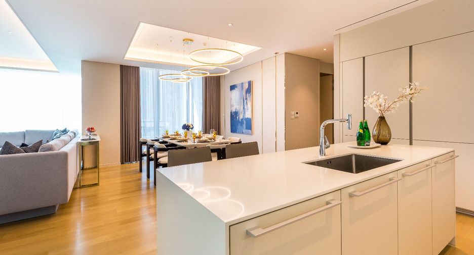 For sale 2 bedrooms condo in Pathum Wan, Bangkok