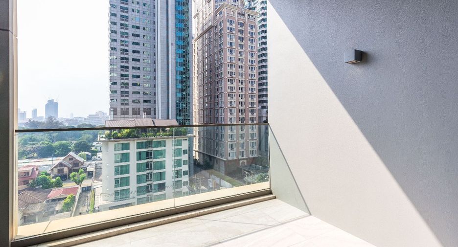 For sale 2 bedrooms condo in Pathum Wan, Bangkok
