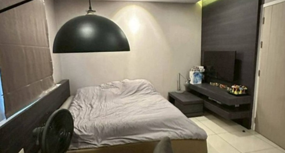 For sale 6 bedrooms house in Suan Luang, Bangkok