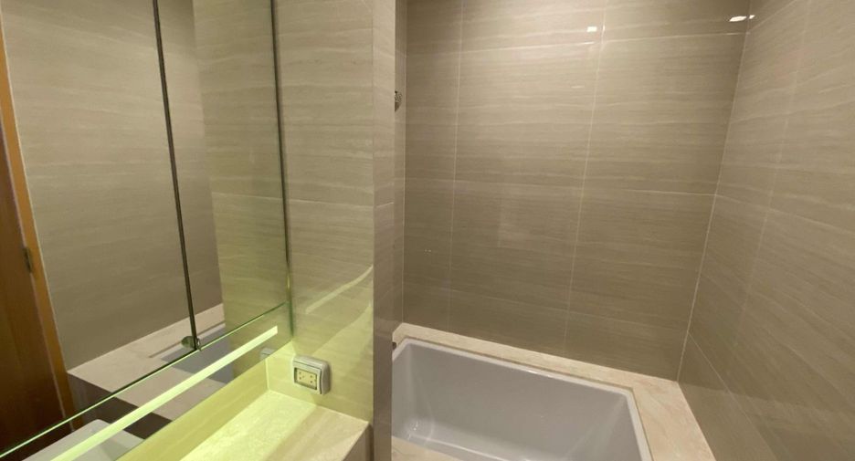 For rent 1 bed condo in Watthana, Bangkok