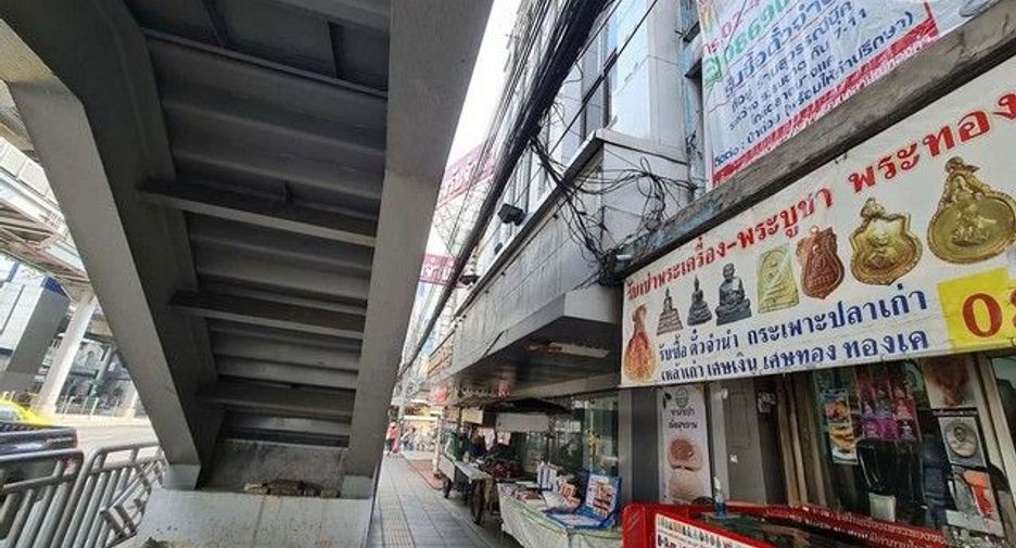 Büro zum Kauf mit 1 Zimmer in Phasi Charoen, Bangkok