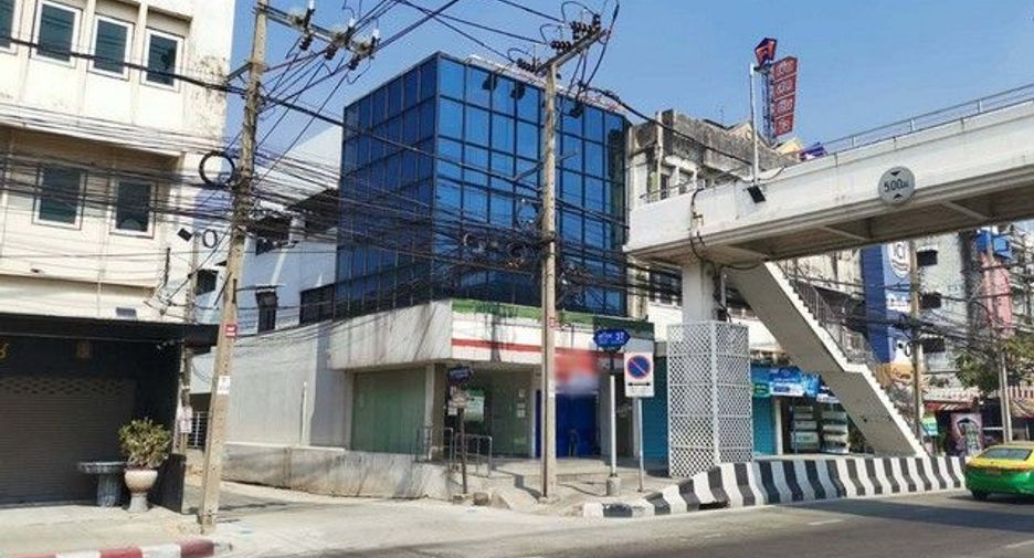 For sale 1 bed office in Bang Kapi, Bangkok