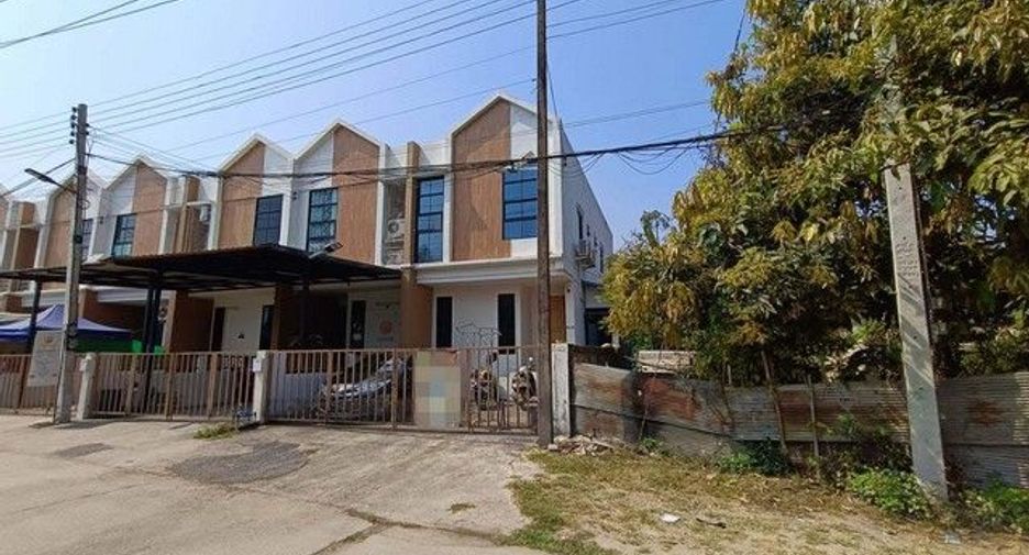 For sale 1 Beds townhouse in Mueang Chiang Rai, Chiang Rai
