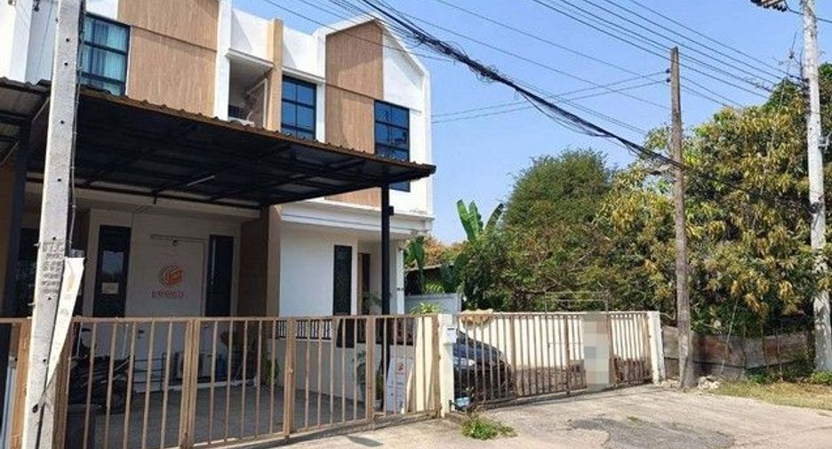 For sale 1 Beds townhouse in Mueang Chiang Rai, Chiang Rai