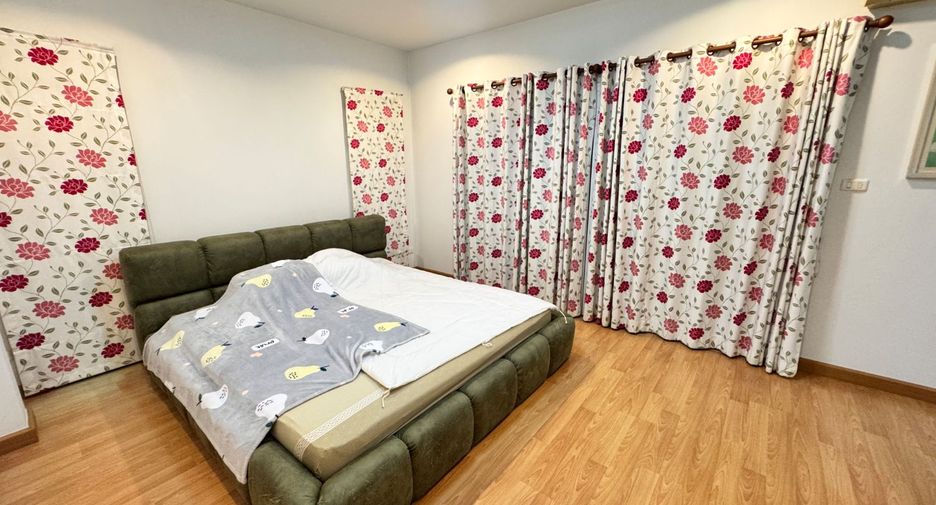 出售 3 卧室 独立屋 在 Mueang Chon Buri, Chon Buri
