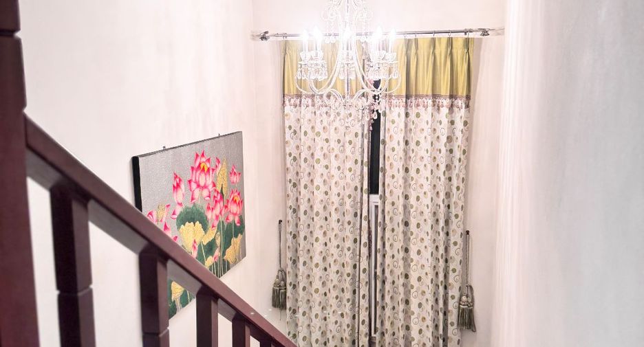出售 3 卧室 独立屋 在 Mueang Chon Buri, Chon Buri