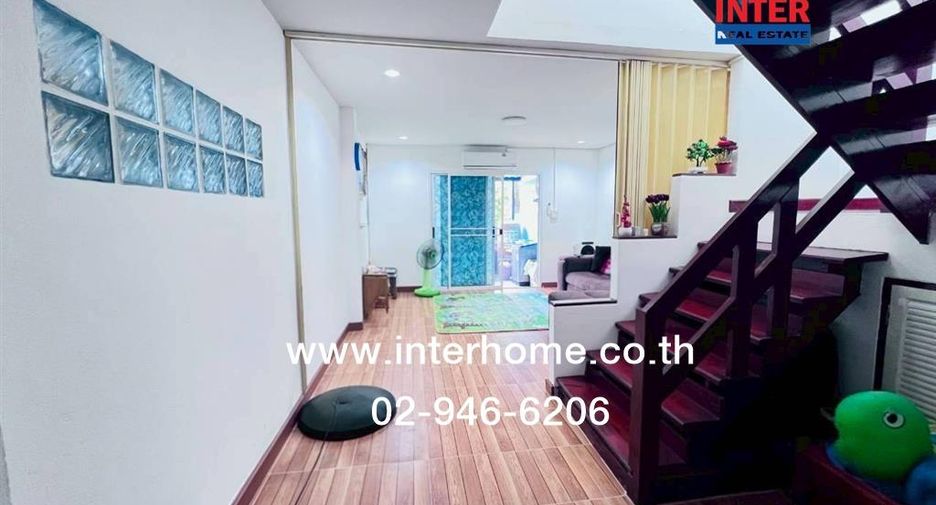 For sale 4 bedrooms townhouse in Bang Phli, Samut Prakan