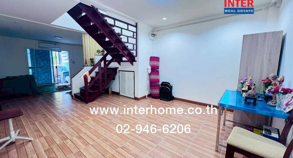 For sale 4 bedrooms townhouse in Bang Phli, Samut Prakan