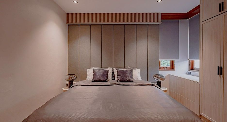 For rent そして for sale 6 ベッドルーム house in Phra Khanong, Bangkok