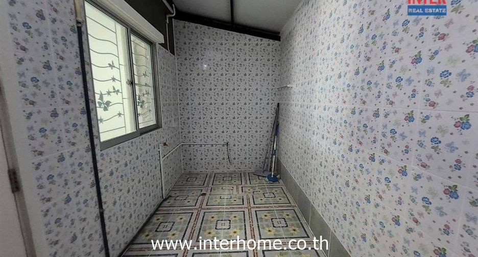 Reihenhaus zum Kauf mit 3 Zimmer in Khlong Sam Wa, Bangkok
