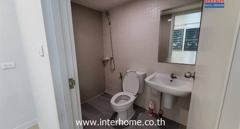 Reihenhaus zum Kauf mit 3 Zimmer in Khlong Sam Wa, Bangkok