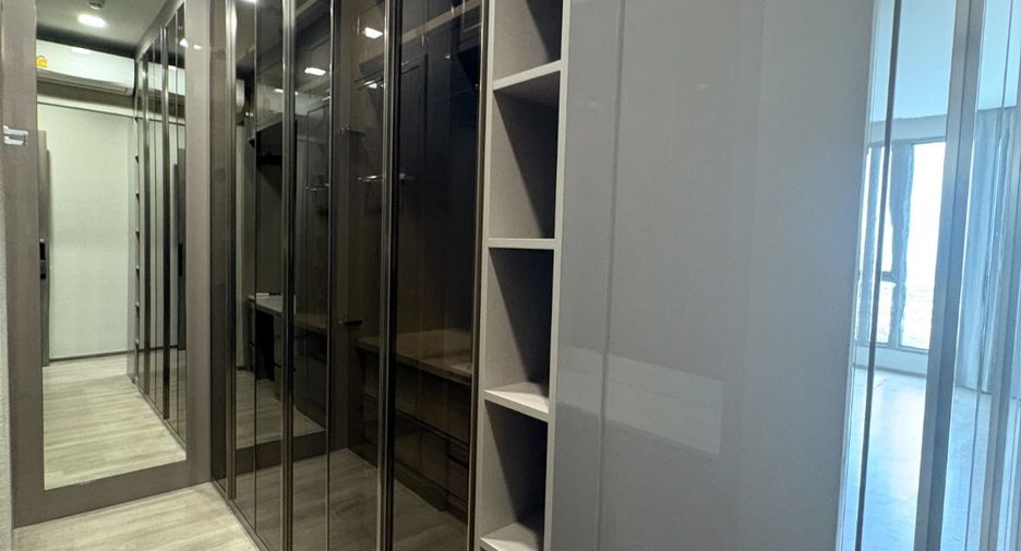 For sale 4 bedrooms condo in Bang Kho Laem, Bangkok
