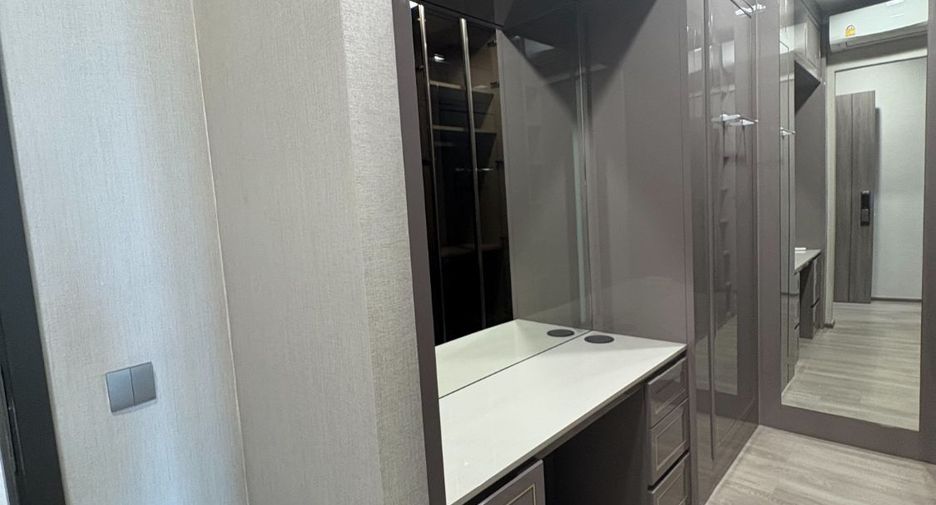 For sale 4 bedrooms condo in Bang Kho Laem, Bangkok