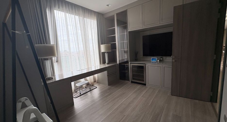 For sale 4 bedrooms condo in Bang Kho Laem, Bangkok