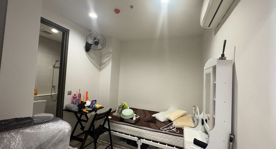 For sale 4 bedrooms condo in Bang Kho Laem, Bangkok