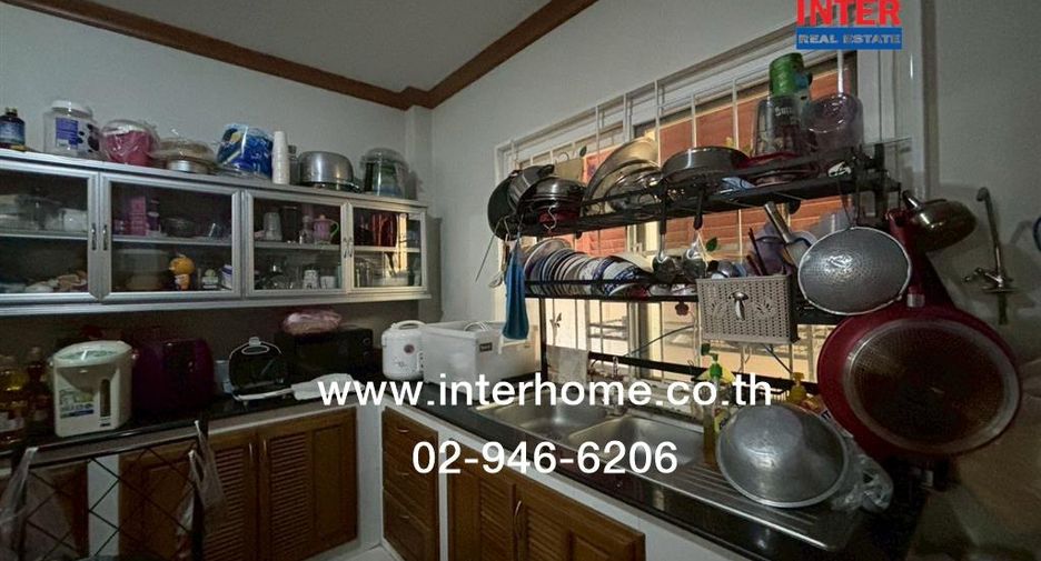For sale 3 bedrooms house in Don Mueang, Bangkok