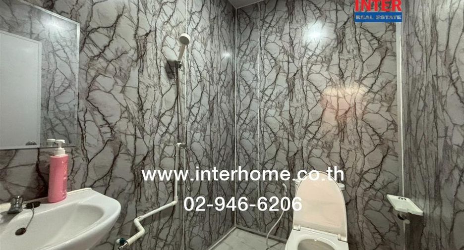 For sale 3 bedrooms house in Don Mueang, Bangkok