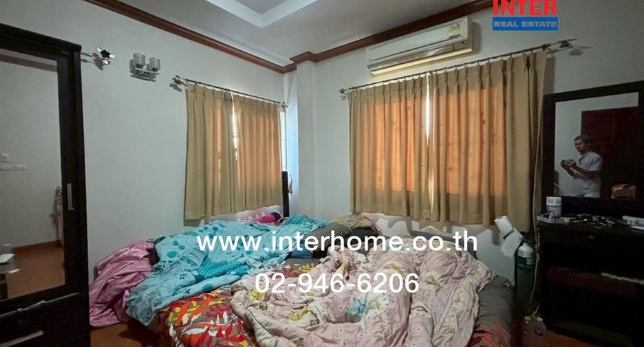 For sale 3 bedrooms house in Don Mueang, Bangkok