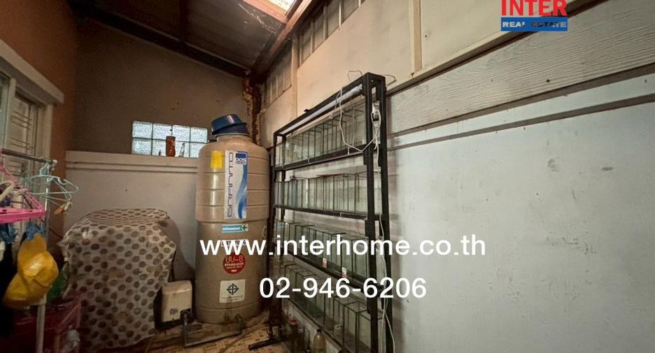 For sale 3 bedrooms townhouse in Don Mueang, Bangkok