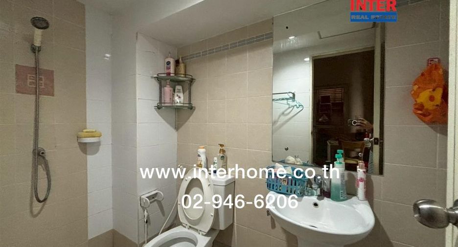 For sale 3 bedrooms townhouse in Don Mueang, Bangkok
