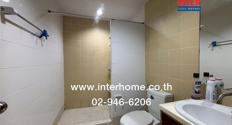 For sale 3 bedrooms townhouse in Don Mueang, Bangkok