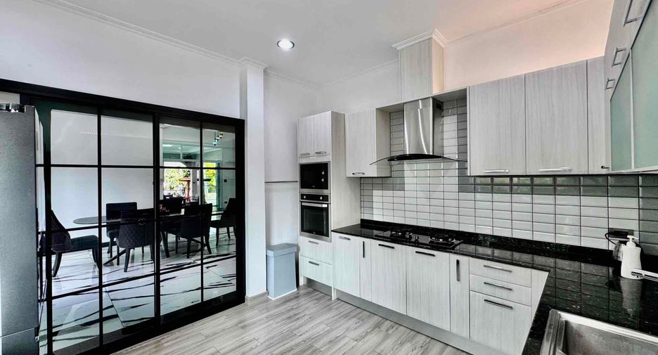Villa zum Kauf und zur Miete mit 3 Zimmer in Bang Lamung, Chonburi