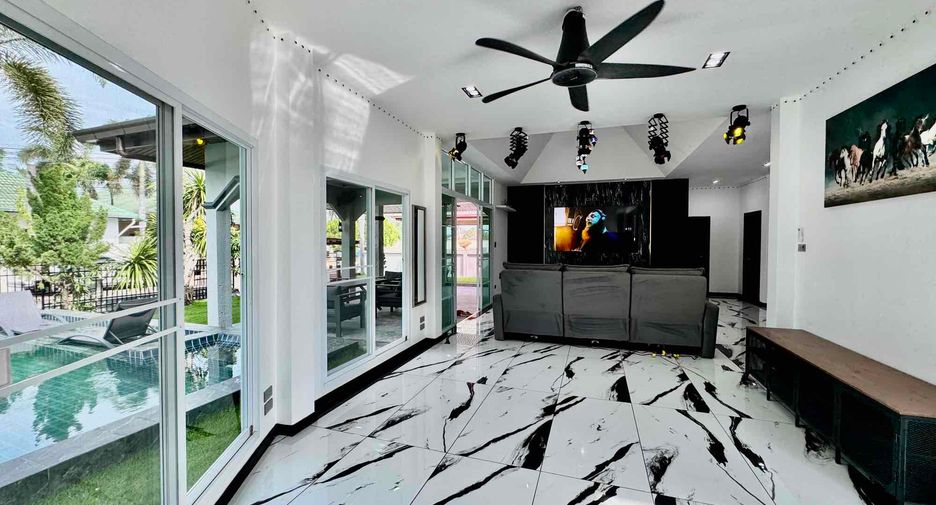 Villa zum Kauf und zur Miete mit 3 Zimmer in Bang Lamung, Chonburi