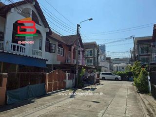 出售 2 卧室 联排别墅 在 Pak Kret, Nonthaburi