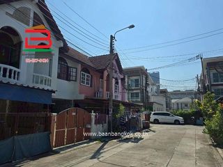 出售 2 卧室 联排别墅 在 Pak Kret, Nonthaburi