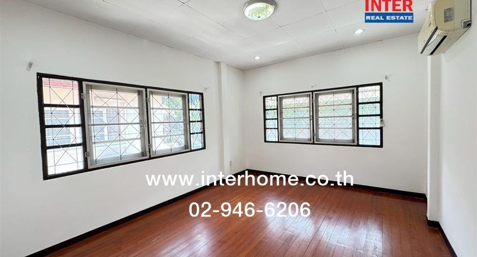 À vendre 3 chambres maison à Pak Kret, Nonthaburi