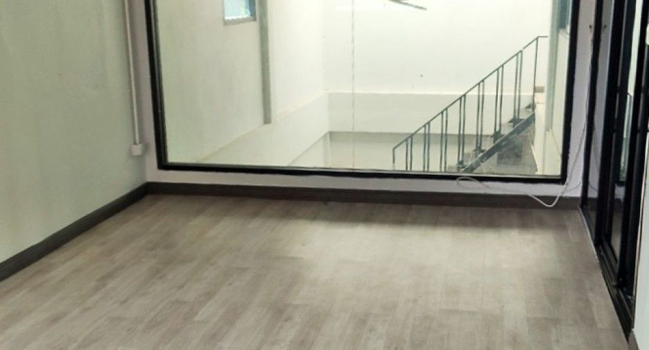 For sale warehouse in Mueang Nonthaburi, Nonthaburi