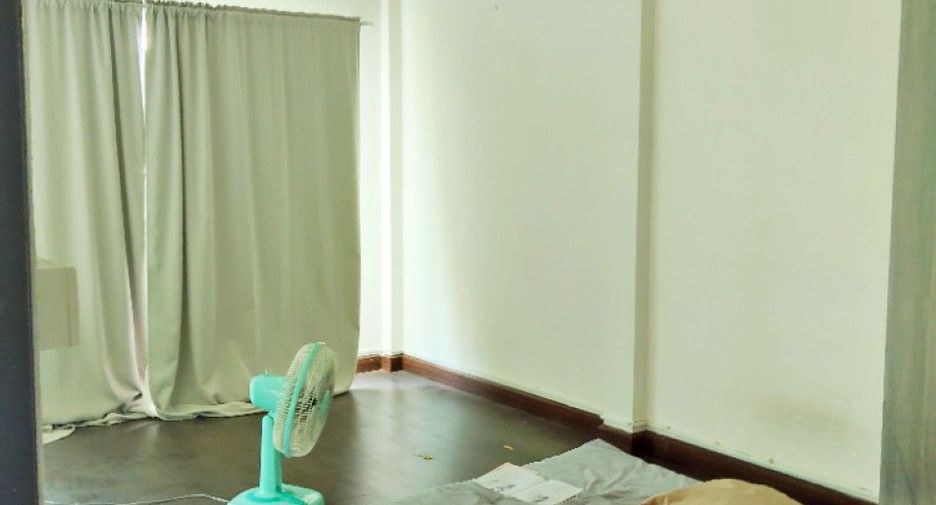For sale warehouse in Mueang Nonthaburi, Nonthaburi