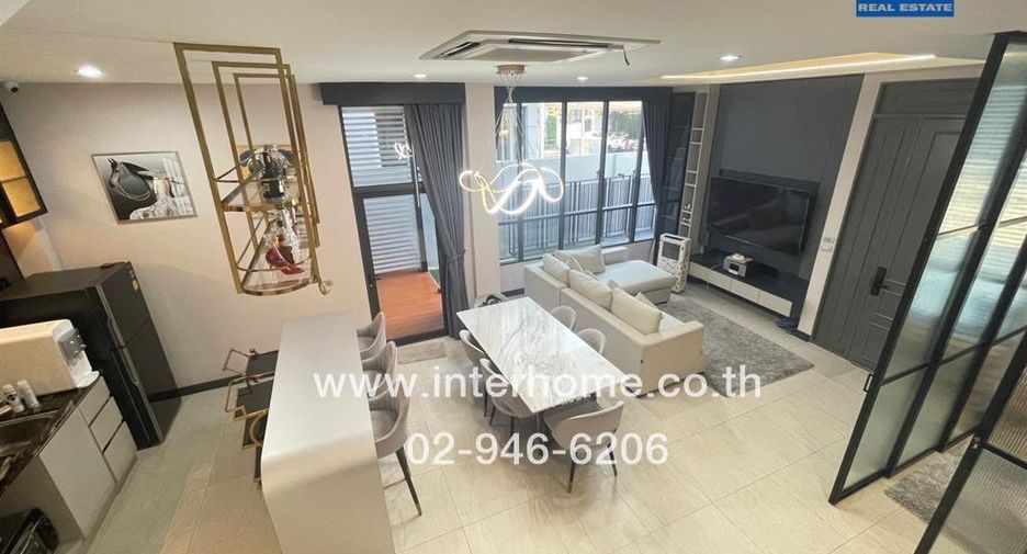 Casa en venta de 3 habitaciones en Khan Na Yao, Bangkok