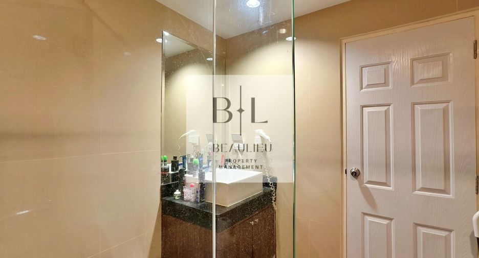 For sale studio condo in Bang Lamung, Chonburi