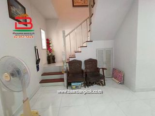 Casa adosada en venta de 3 habitaciones en Khlong Luang, Pathum Thani