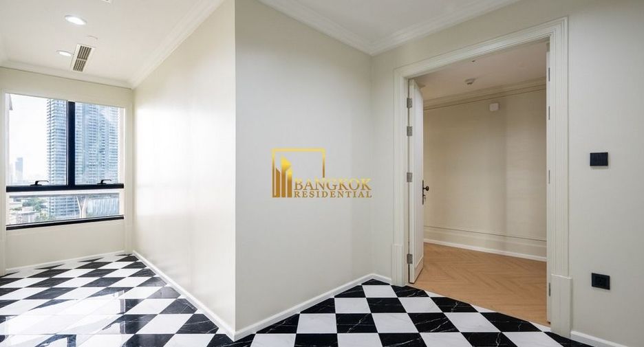 For sale 2 bedrooms condo in Yan Nawa, Bangkok