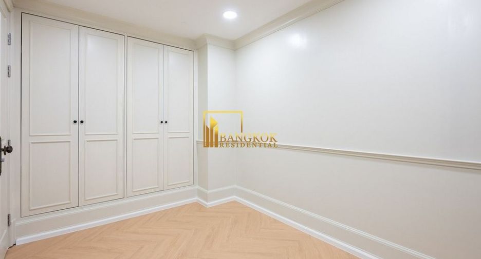 For sale 2 bedrooms condo in Yan Nawa, Bangkok