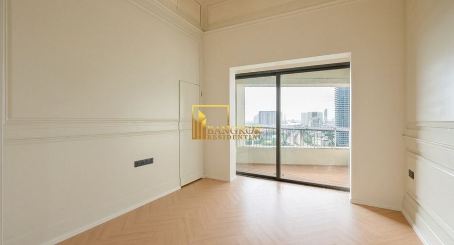 For sale 2 bedrooms condo in Yan Nawa, Bangkok