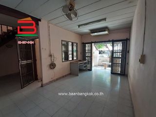 出售 3 卧室 联排别墅 在 Bang Khun Thian, 曼谷