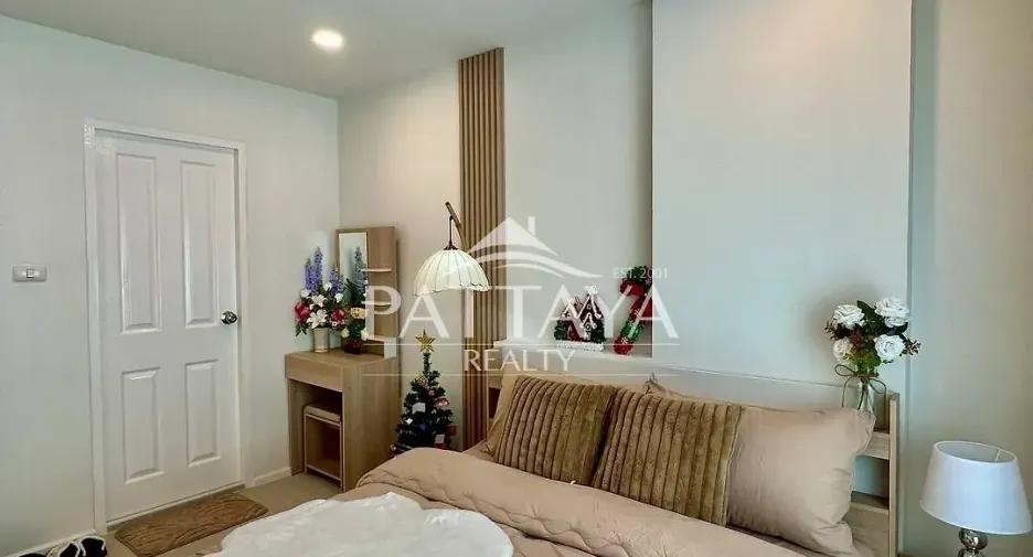 For sale 1 bed condo in Bang Lamung, Chonburi