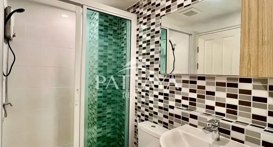 For sale 1 bed condo in Bang Lamung, Chonburi