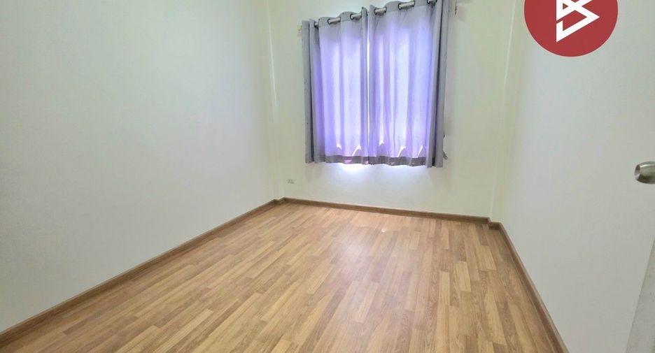 For sale 3 bedrooms townhouse in Si Racha, Chonburi