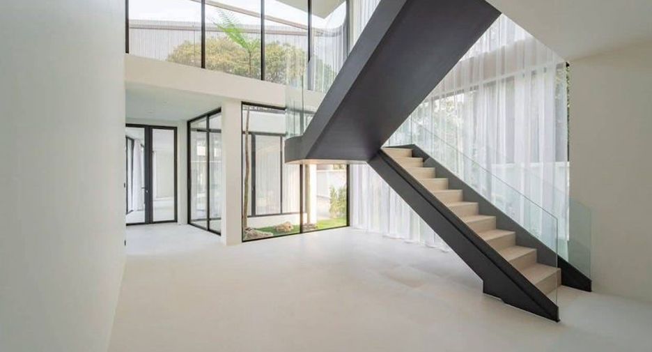 For rent 4 bedrooms villa in Hang Dong, Chiang Mai