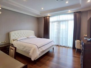 For rent 2 bedrooms serviced apartment in Watthana, Bangkok