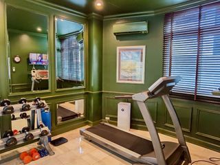 For rent 2 bedrooms serviced apartment in Watthana, Bangkok